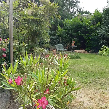 Le Petit Chemin * Bougival