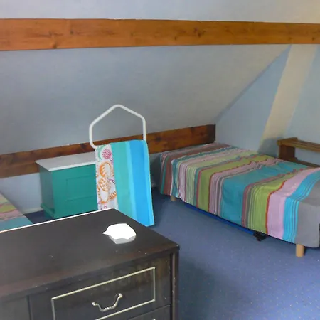 Le Petit Chemin Bed & Breakfast *